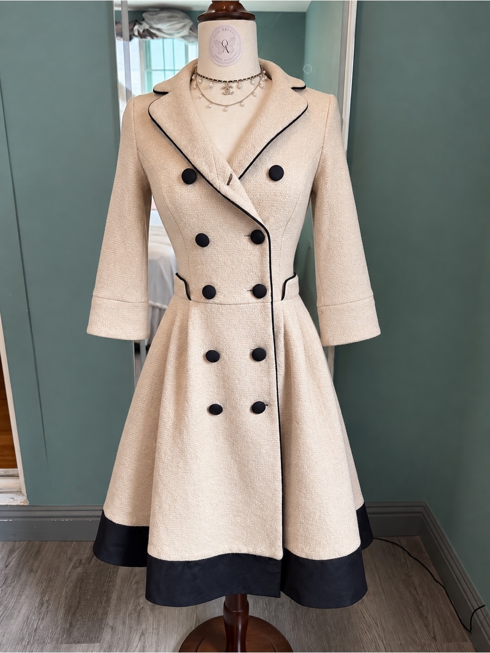 TO BE CHIC 75% Wool Beige Cinched Waist Fit & Flare Coat XS/XXS